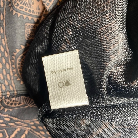 ASTR TRIBAL PRINT DRESS WITH LACE ACCENT SIZE - Picture 6 of 7